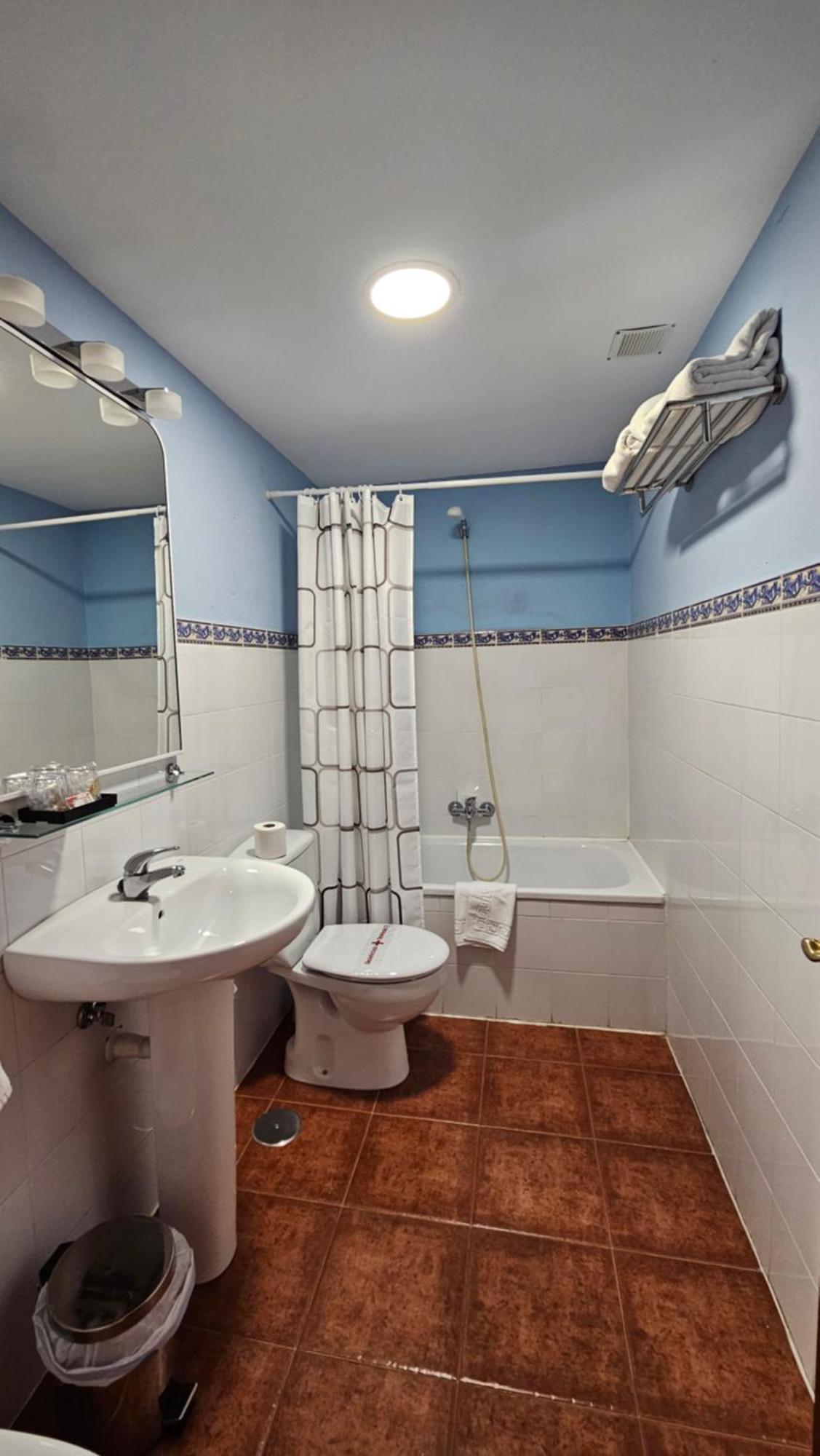 Hostal Albe Carrión de los Condes Eksteriør bilde